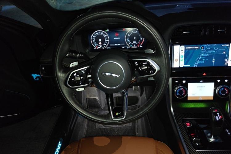 Used Jaguar XEL 2024 2.0T 250 PS R-DYNAMIC S Ebony Black Sport Edition Steering Wheel