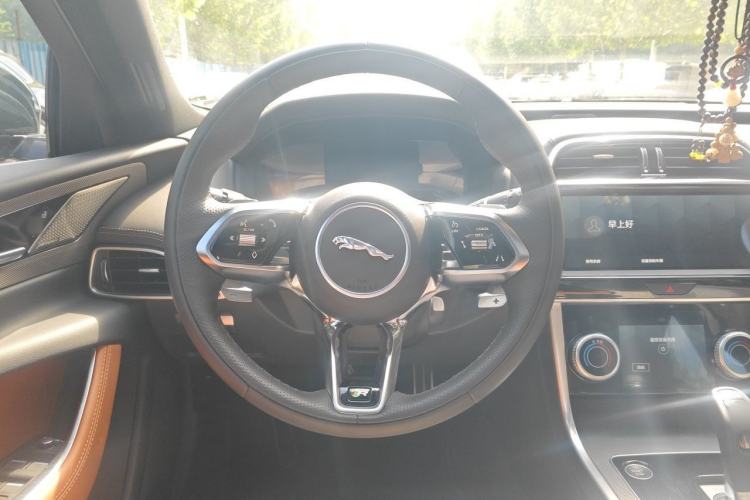 Used Jaguar XEL 2024 2.0T 250 PS R-DYNAMIC S Advanced Sport Edition Steering Wheel