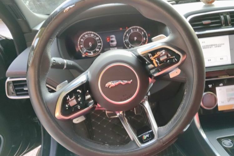Used Jaguar XEL 2024 2.0T 250 PS R-DYNAMIC S Advanced Sport Edition Steering Wheel