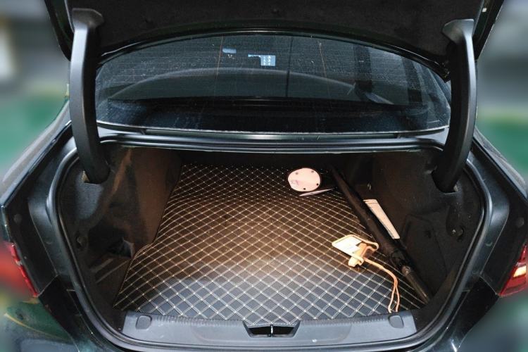 Used Jaguar XEL 2024 2.0T 250 PS R-DYNAMIC S Ebony Black Sport Edition Trunk