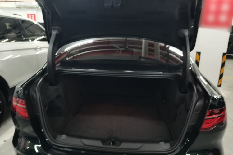 Used Jaguar XEL 2024 2.0T 250 PS R-DYNAMIC S Advanced Sport Edition Trunk