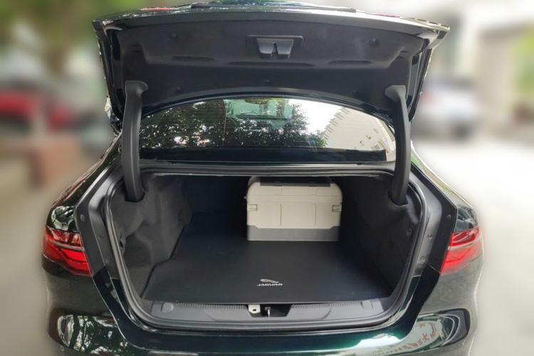 Used Jaguar XEL 2024 2.0T 250 PS R-DYNAMIC S Ebony Black Sport Edition Trunk