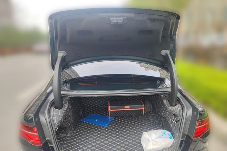 Used Jaguar XEL 2024 2.0T 250 PS R-DYNAMIC S Advanced Sport Edition Trunk