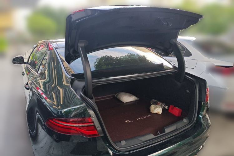 Used Jaguar XEL 2024 2.0T 250 PS R-DYNAMIC S Ebony Black Sport Edition Trunk
