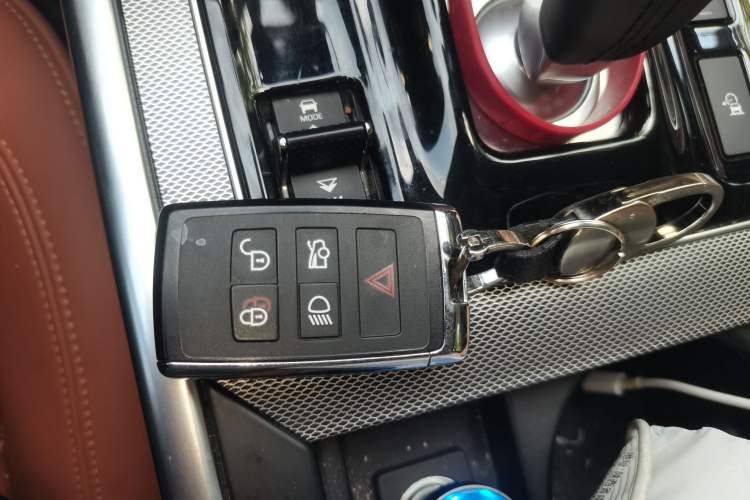 Used Jaguar XEL 2024 2.0T 250 PS R-DYNAMIC S Advanced Sport Edition Vehicle Key