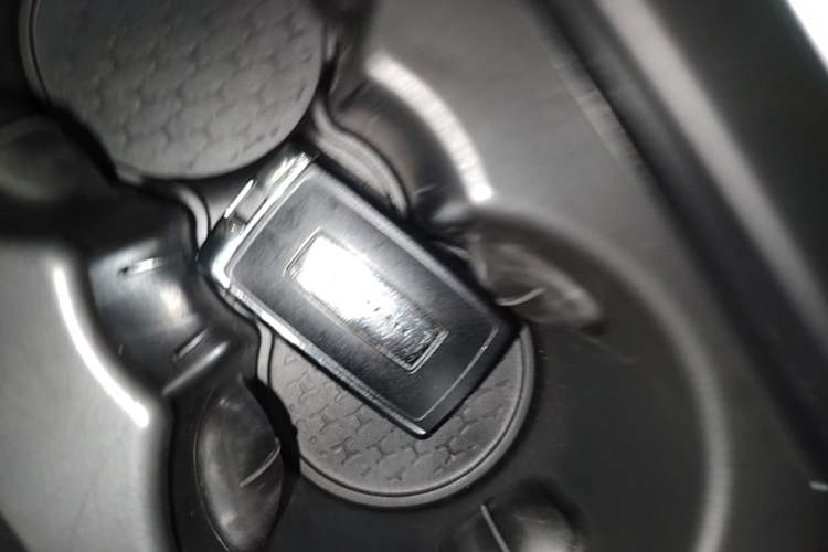 Used Jaguar XEL 2024 2.0T 250 PS R-DYNAMIC S Advanced Sport Edition Vehicle Key