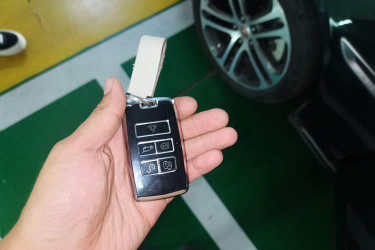 Used Jaguar XEL 2024 2.0T 250 PS R-DYNAMIC S Advanced Sport Edition Vehicle Key