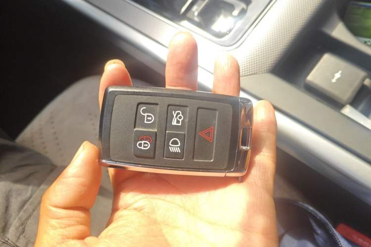 Used Jaguar XEL 2024 2.0T 250 PS R-DYNAMIC S Advanced Sport Edition Vehicle Key