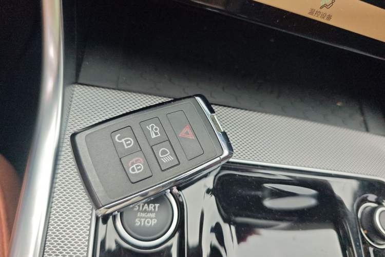 Used Jaguar XEL 2024 2.0T 250 PS R-DYNAMIC S Advanced Sport Edition Vehicle Key