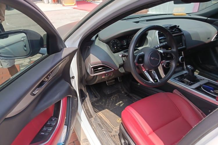 Used Jaguar XEL 2024 2.0T 250 PS R-DYNAMIC S Advanced Sport Edition Driver Seat