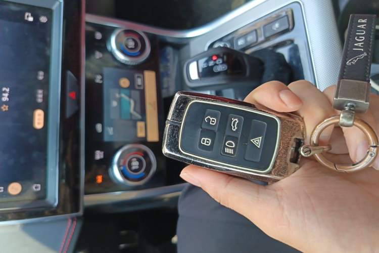 Used Jaguar XEL 2024 2.0T 250 PS R-DYNAMIC S Advanced Sport Edition Vehicle Key