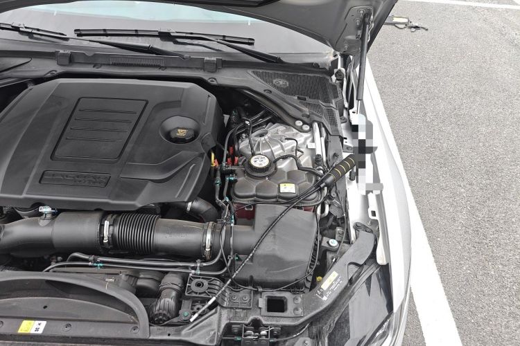 Used Jaguar XEL 2024 2.0T 250 PS R-DYNAMIC S Ebony Black Sport Edition Engine Bay Left