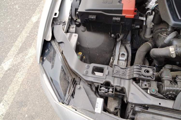 Used Jaguar XEL 2024 2.0T 250 PS R-DYNAMIC S Advanced Sport Edition Engine Bay Right