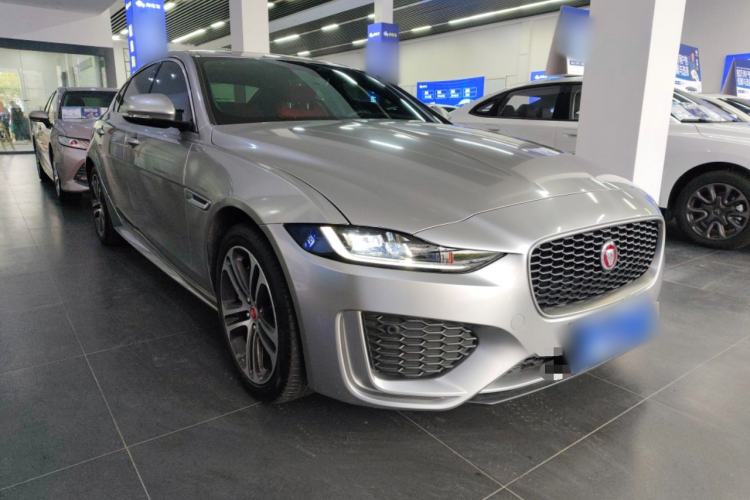 Used Jaguar XEL 2024 2.0T 250 PS R-DYNAMIC S Advanced Sport Edition Front Right 45 Deg