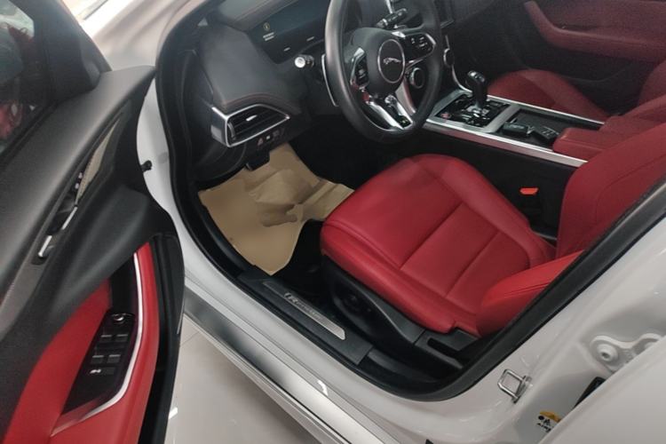 Used Jaguar XEL 2024 2.0T 250 PS R-DYNAMIC S Advanced Sport Edition Driver Seat