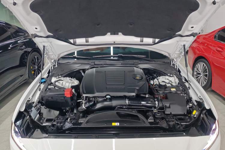 Used Jaguar XEL 2024 2.0T 250 PS R-DYNAMIC S Advanced Sport Edition Engine Bay