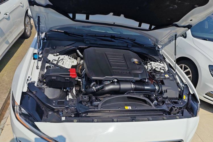 Used Jaguar XEL 2024 2.0T 250 PS R-DYNAMIC S Advanced Sport Edition Engine Bay