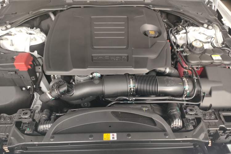 Used Jaguar XEL 2024 2.0T 250 PS R-DYNAMIC S Advanced Sport Edition Engine Bay