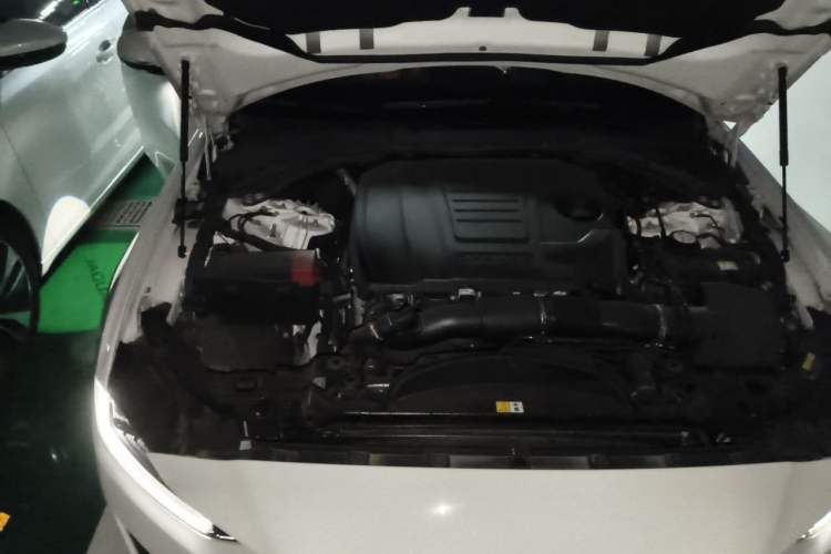 Used Jaguar XEL 2024 2.0T 250 PS R-DYNAMIC S Advanced Sport Edition Engine Bay Right