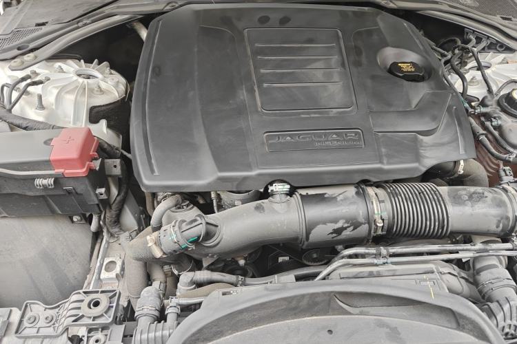 Used Jaguar XEL 2024 2.0T 250 PS R-DYNAMIC S Advanced Sport Edition Engine Bay