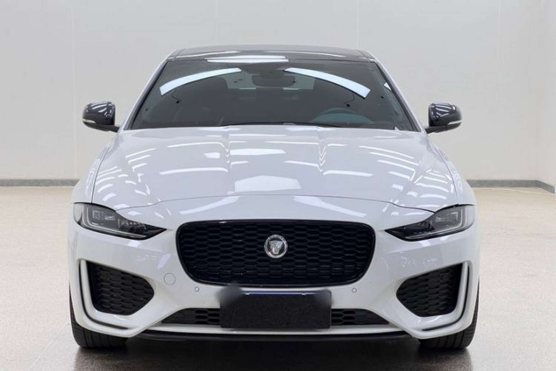 Used Jaguar XEL 2024 2.0T 250 PS R-DYNAMIC S Ebony Black Sport Edition Exterior 1