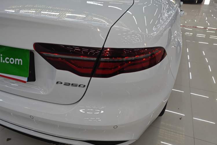 Used Jaguar XEL 2024 2.0T 250 PS R-DYNAMIC S Advanced Sport Edition Exterior 3