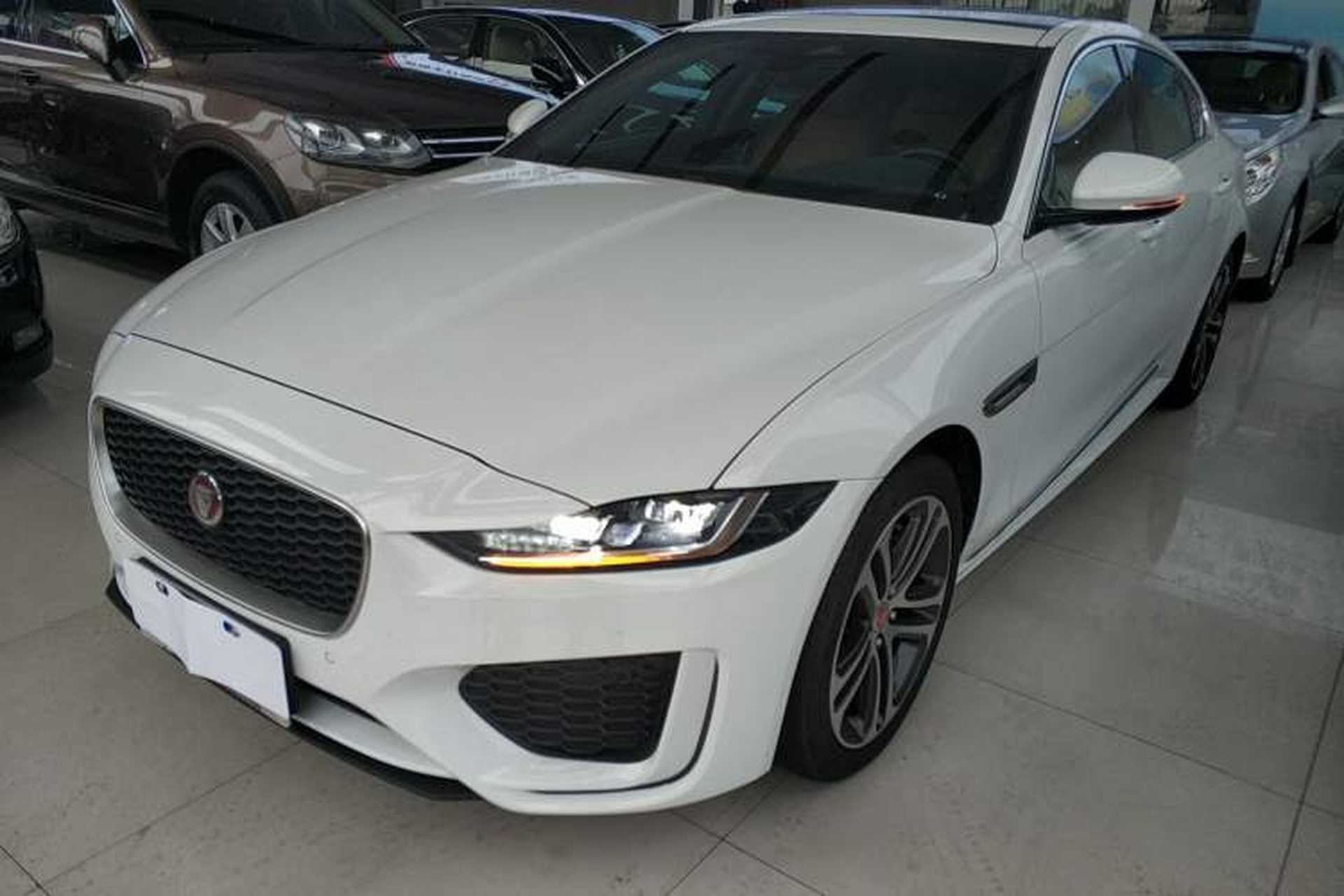 Used Jaguar XEL 2024 2.0T 250 PS R-DYNAMIC S Advanced Sport Edition Front Left 45 Deg
