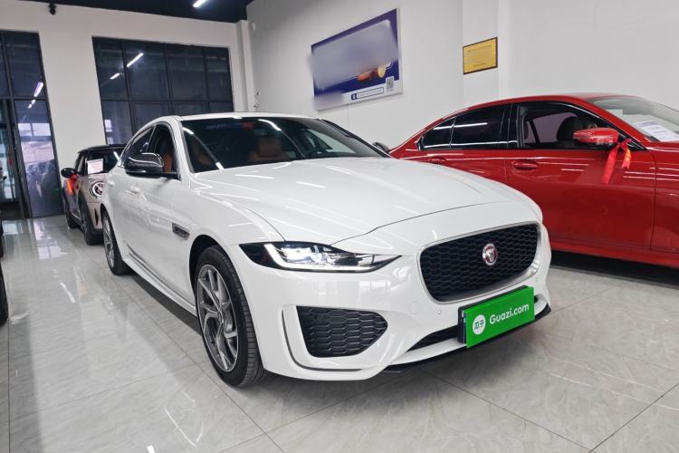 Used Jaguar XEL 2024 2.0T 250 PS R-DYNAMIC S Advanced Sport Edition Front Right 45 Deg