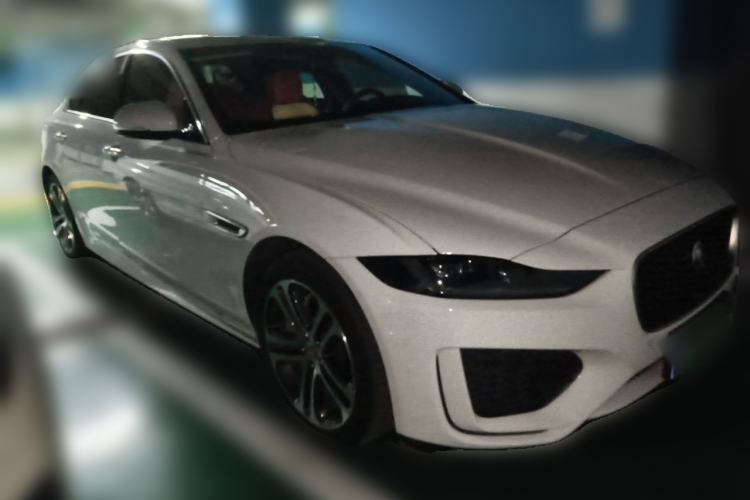 Used Jaguar XEL 2024 2.0T 250 PS R-DYNAMIC S Advanced Sport Edition Front Right 45 Deg
