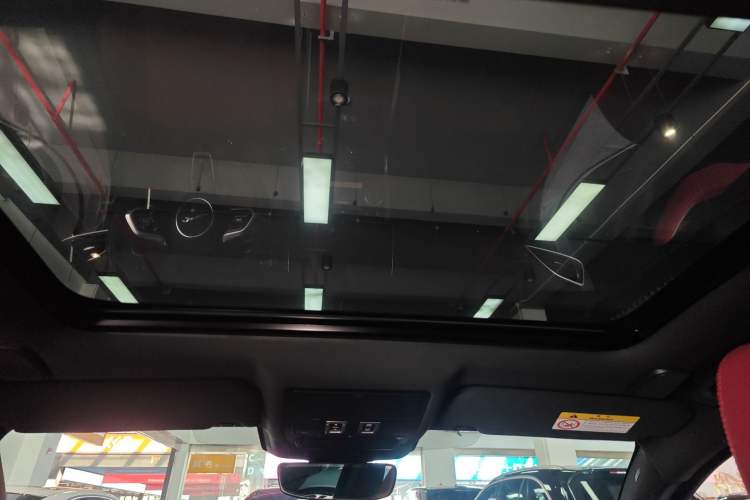 Used Jaguar XEL 2024 2.0T 250 PS R-DYNAMIC S Advanced Sport Edition Headliner