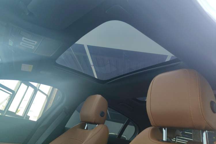 Used Jaguar XEL 2024 2.0T 250 PS R-DYNAMIC S Advanced Sport Edition Headliner