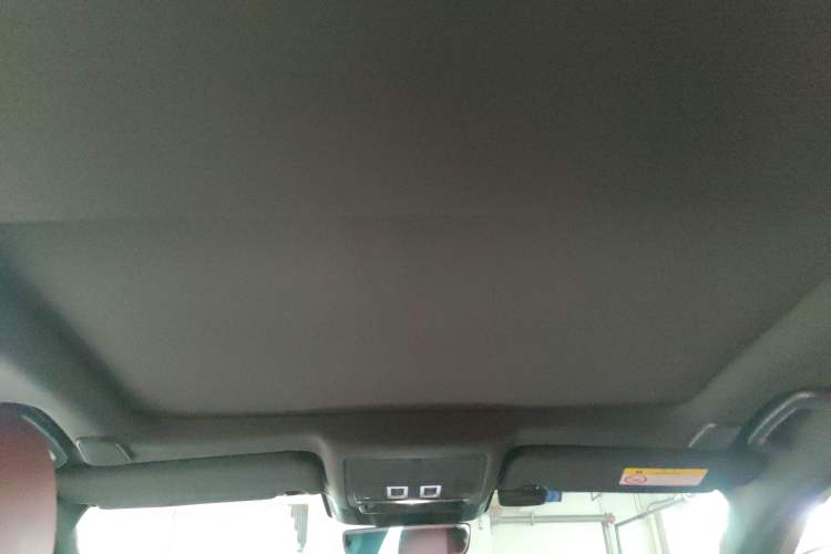 Used Jaguar XEL 2024 2.0T 250 PS R-DYNAMIC S Advanced Sport Edition Headliner