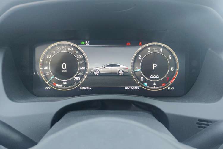Used Jaguar XEL 2024 2.0T 250 PS R-DYNAMIC S Advanced Sport Edition Instrument Cluster