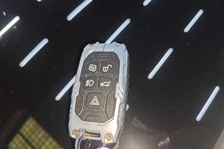 Used Jaguar XEL 2024 2.0T 250 PS R-DYNAMIC S Advanced Sport Edition Interior 1