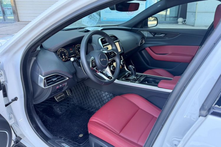 Used Jaguar XEL 2024 2.0T 250 PS R-DYNAMIC S Ebony Black Sport Edition Interior 2