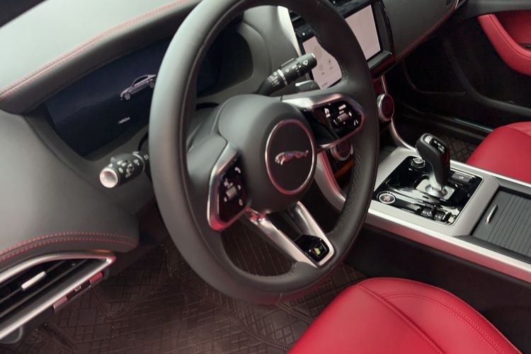 Used Jaguar XEL 2024 2.0T 250 PS R-DYNAMIC S Advanced Sport Edition Interior 2