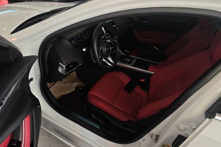 Used Jaguar XEL 2024 2.0T 250 PS R-DYNAMIC S Advanced Sport Edition Interior 3