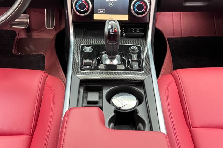 Used Jaguar XEL 2024 2.0T 250 PS R-DYNAMIC S Ebony Black Sport Edition Interior 3