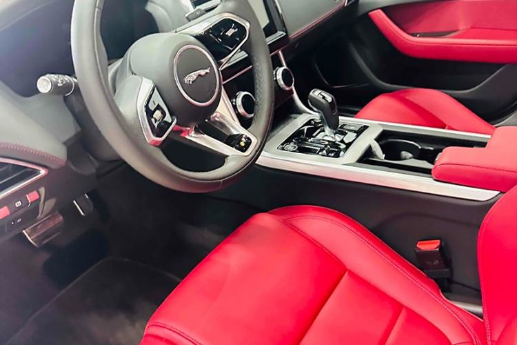 Used Jaguar XEL 2024 2.0T 250 PS R-DYNAMIC S Advanced Sport Edition Interior 4