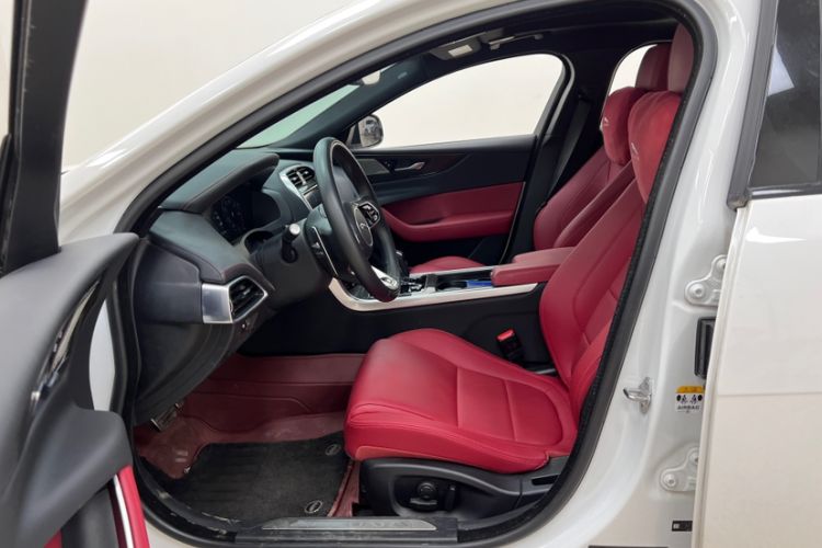 Used Jaguar XEL 2024 2.0T 250 PS R-DYNAMIC S Ebony Black Sport Edition Interior 5