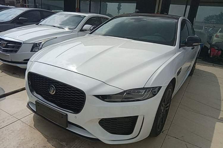 Jaguar XEL 2024 2.0T 250 PS R-DYNAMIC S Ebony Black Sport Edition