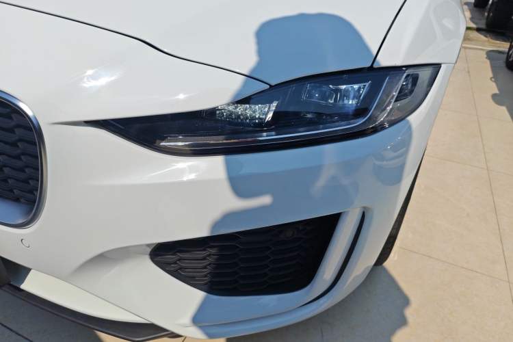 Used Jaguar XEL 2024 2.0T 250 PS R-DYNAMIC S Advanced Sport Edition Left Front Headlight