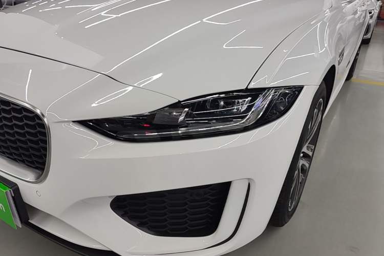 Used Jaguar XEL 2024 2.0T 250 PS R-DYNAMIC S Advanced Sport Edition Left Front Headlight