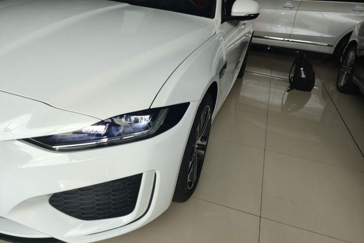 Used Jaguar XEL 2024 2.0T 250 PS R-DYNAMIC S Advanced Sport Edition Left Front Headlight