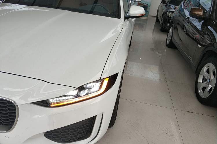Used Jaguar XEL 2024 2.0T 250 PS R-DYNAMIC S Advanced Sport Edition Left Front Headlight