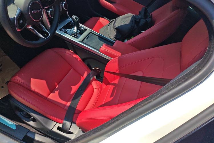 Used Jaguar XEL 2024 2.0T 250 PS R-DYNAMIC S Advanced Sport Edition Left Front Seat