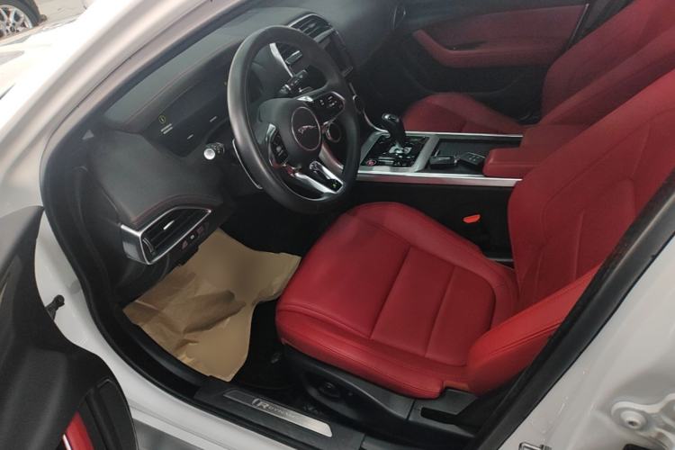 Used Jaguar XEL 2024 2.0T 250 PS R-DYNAMIC S Advanced Sport Edition Left Front Seat