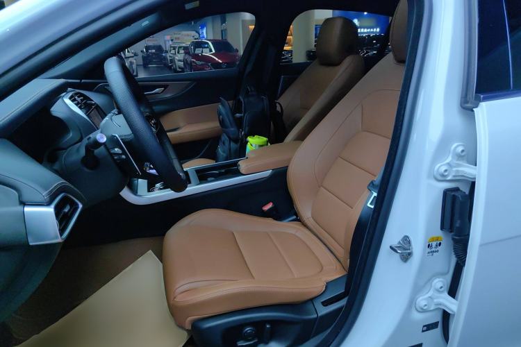 Used Jaguar XEL 2024 2.0T 250 PS R-DYNAMIC S Advanced Sport Edition Left Front Seat