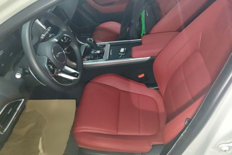 Used Jaguar XEL 2024 2.0T 250 PS R-DYNAMIC S Advanced Sport Edition Left Front Seat
