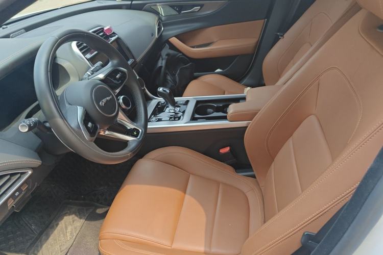 Used Jaguar XEL 2024 2.0T 250 PS R-DYNAMIC S Advanced Sport Edition Left Front Seat